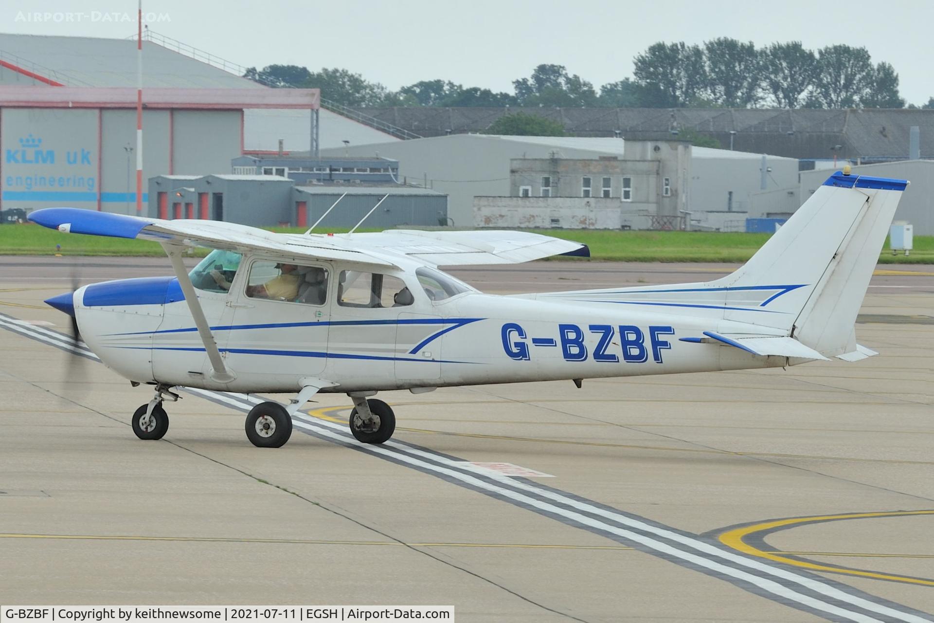 G-BZBF, 1974 Cessna 172M Skyhawk C/N 17262258, Leaving Norwich for Sandtoft.