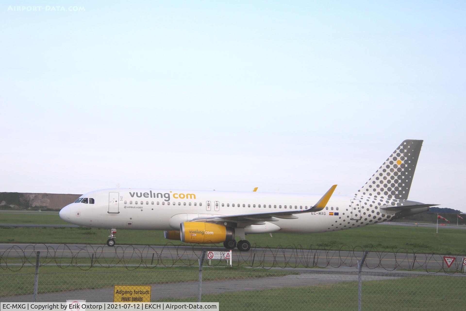 EC-MXG, 2018 Airbus A320-232 C/N 8192, EC-MXG landed rw 04L