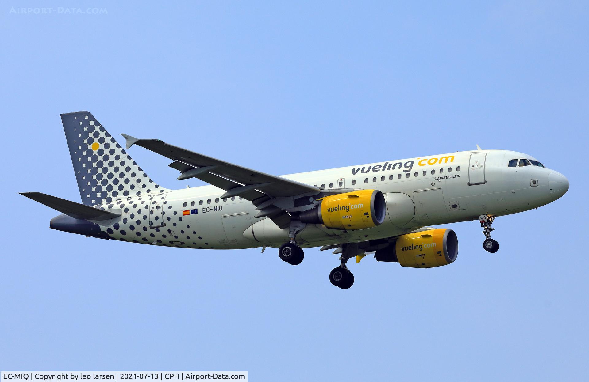 EC-MIQ, 2007 Airbus A319-111 C/N 3169, Copenhagen 13.7.2021