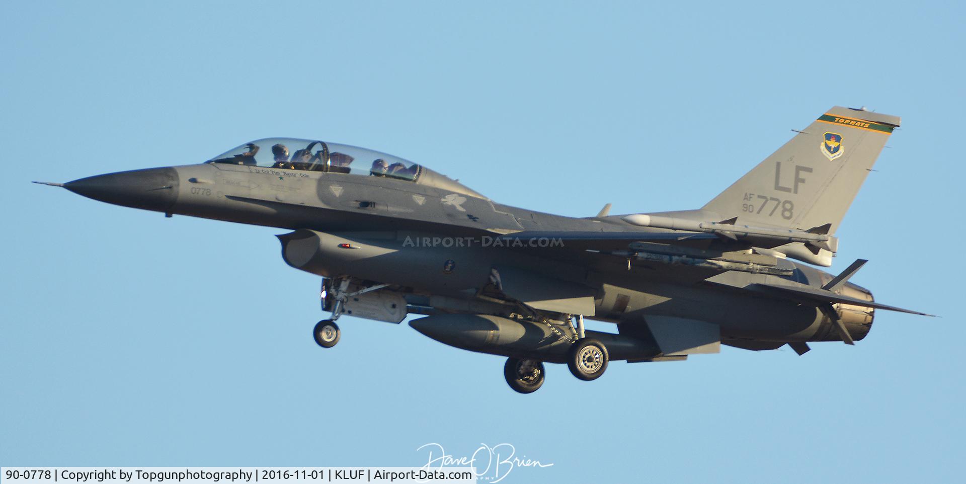 90-0778, 1991 General Dynamics F-16D Fighting Falcon C/N 1D-56, Instructor in the back seat while his student practices his approaches to RW3R