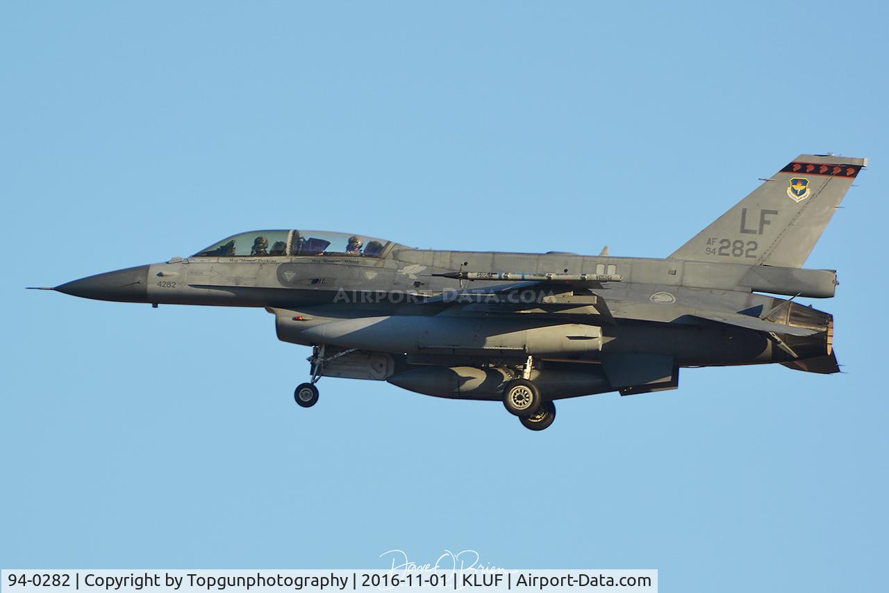 94-0282, 1995 Lockheed F-16D Fighting Falcon C/N DB-9, RSAF Training Flight landing at Luke AFB