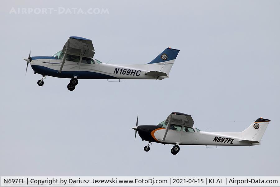 N697FL, 1984 Cessna 172P C/N 17276100, Cessna 172P Skyhawk C/N 17276100, N697FL