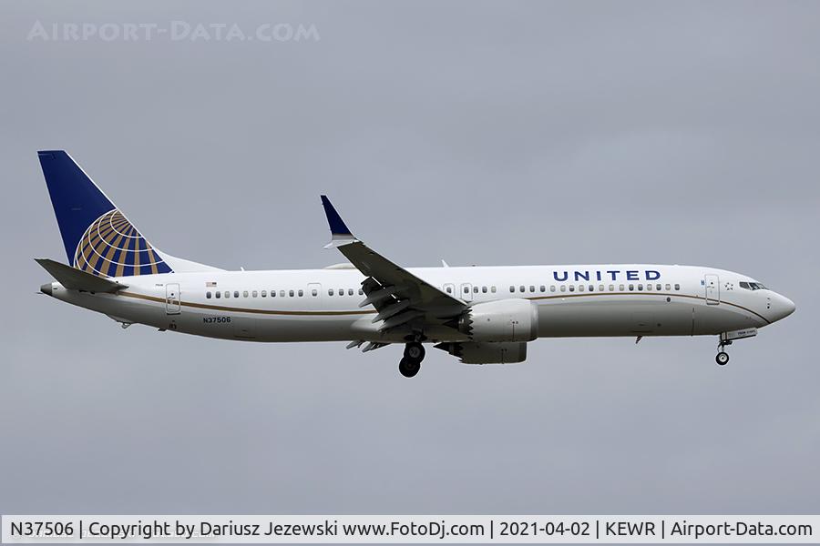 N37506, 2018 Boeing 737-9 MAX C/N 43432, Boeing 737-9 MAX - United Airlines  C/N 43432, N37506