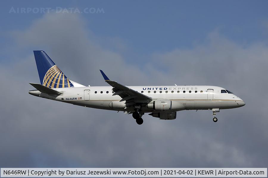 N646RW, 2005 Embraer 170SE (ERJ-170-100SE) C/N 17000066, Embraer ERJ-170-100SE- United Express (Shuttle America)  C/N 17000066, N646RW