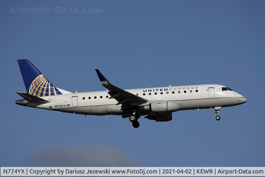 N724YX, 2015 Embraer 175LR (ERJ-170-200LR) C/N 17000502, Embraer ERJ-175 - United Express (Republic Airlines)  C/N 17000502, N724YX