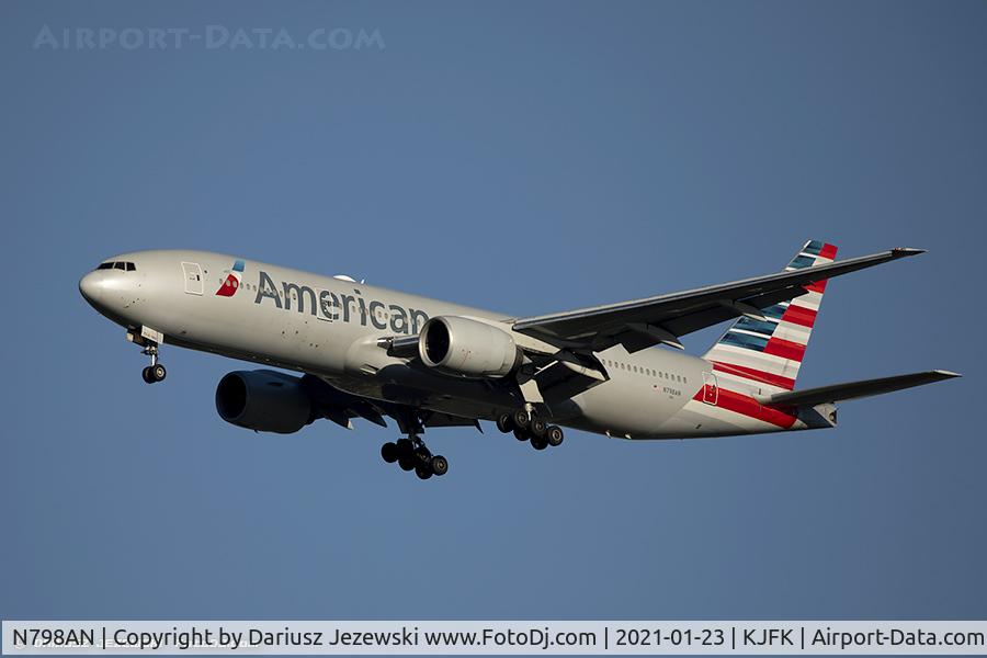 N798AN, 2001 Boeing 777-223 C/N 30797, Boeing 777-223/ER - American Airlines  C/N 30797, N798AN