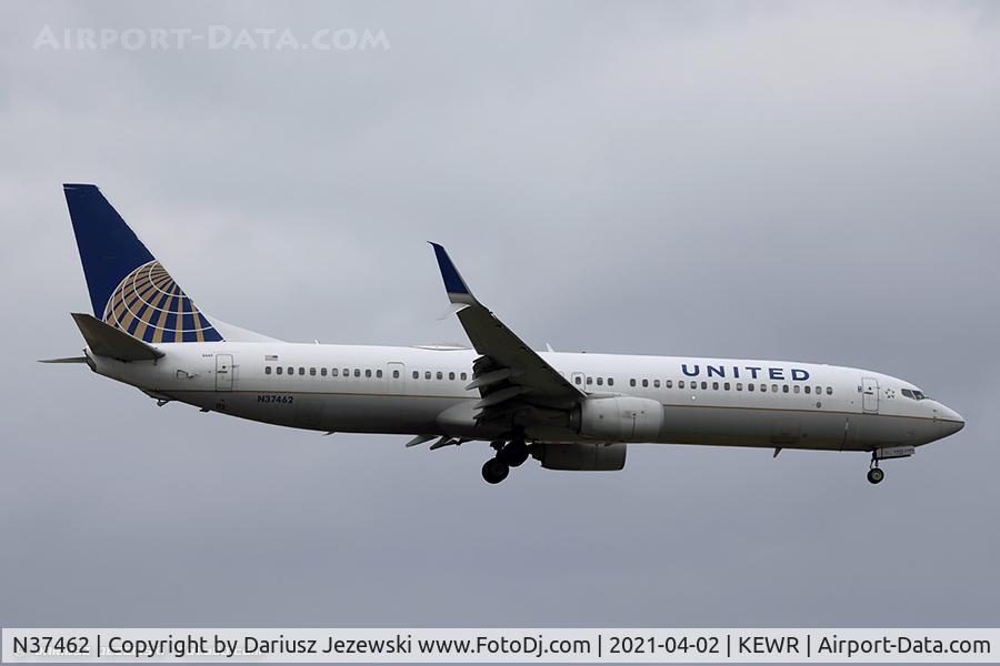 N37462, 2012 Boeing 737-924/ER C/N 37207, Boeing 737-924/ER - United Airlines  C/N 37207, N37462