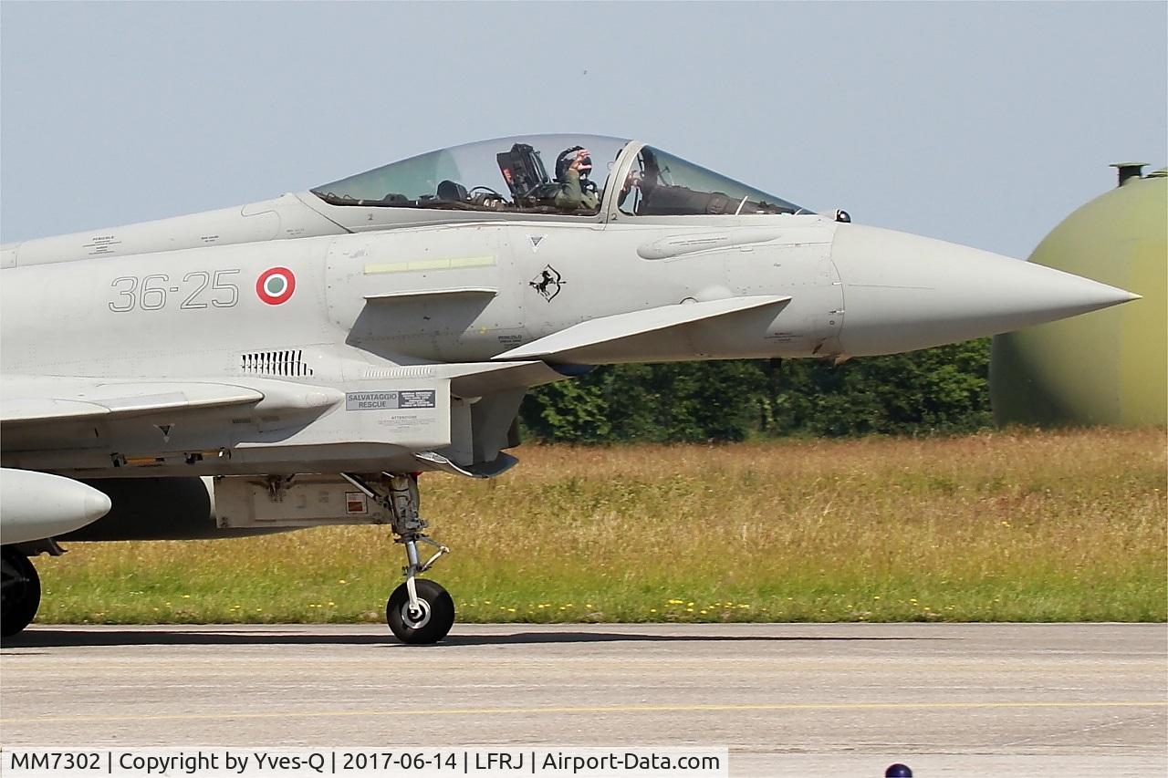MM7302, Eurofighter EF-2000 Typhoon S C/N IS034, Eurofighter EF-2000 Typhoon S, Taxiing to flight line, Landivisiau Naval Air Base (LFRJ) Tiger Meet 2017