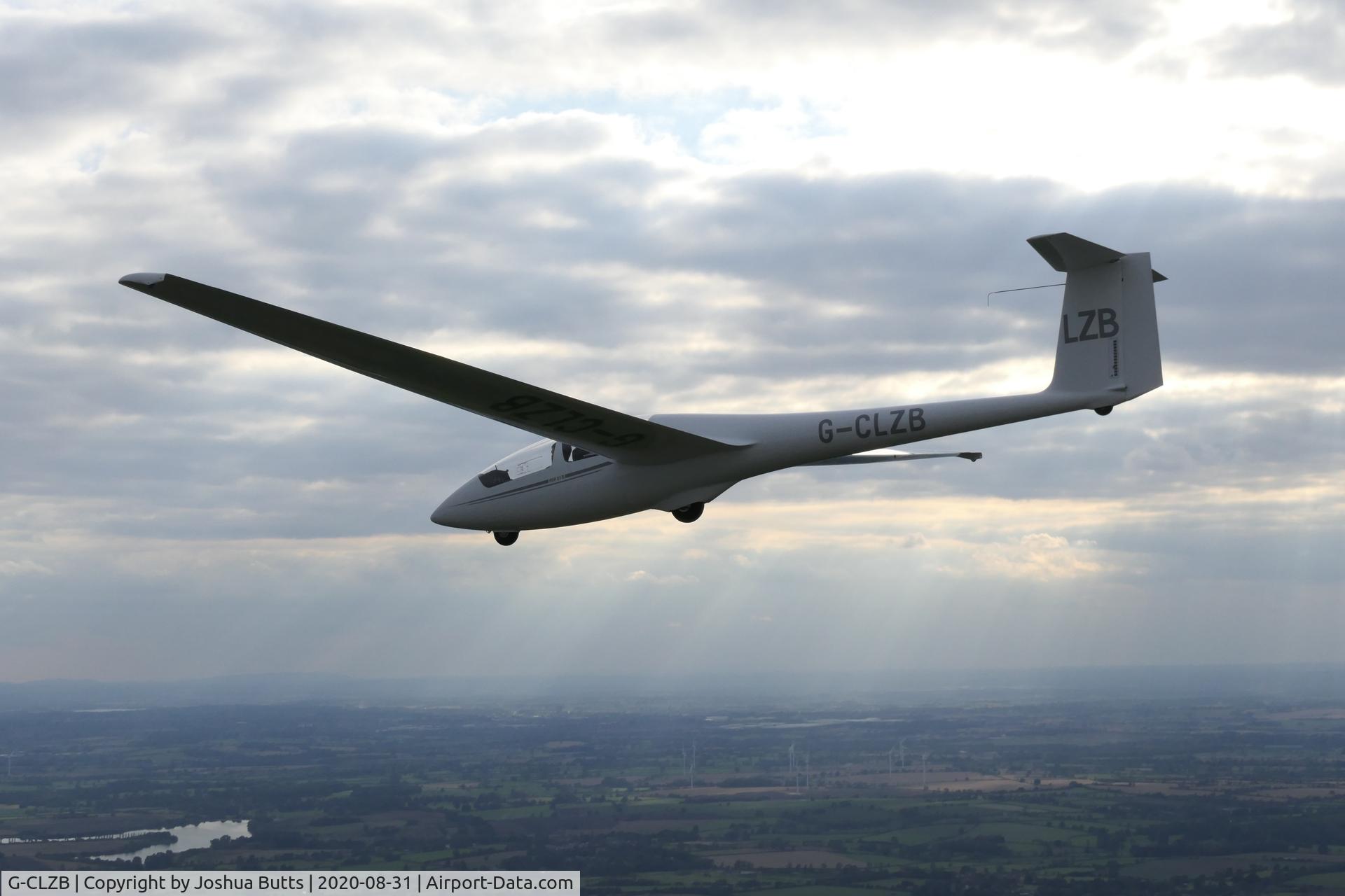 G-CLZB, 2020 Schleicher ASK-21B C/N 21984, Flying alongside G-CLZB at Husbands Bosworth - The Gliding Centre