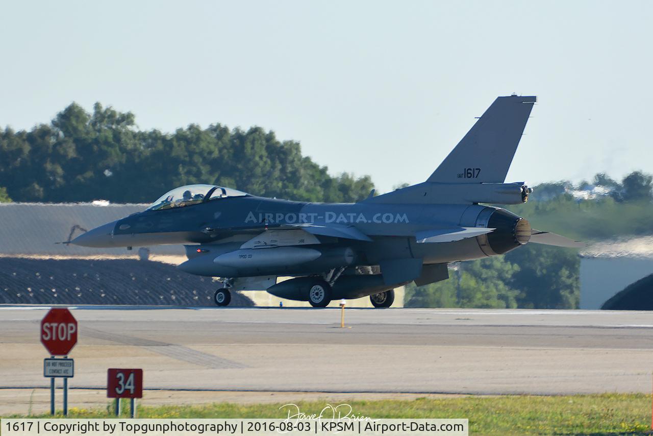 1617, Lockheed Martin F-16C Fighting Falcon C/N RA-11, 2nd Iraqi jet taking off to be delivered