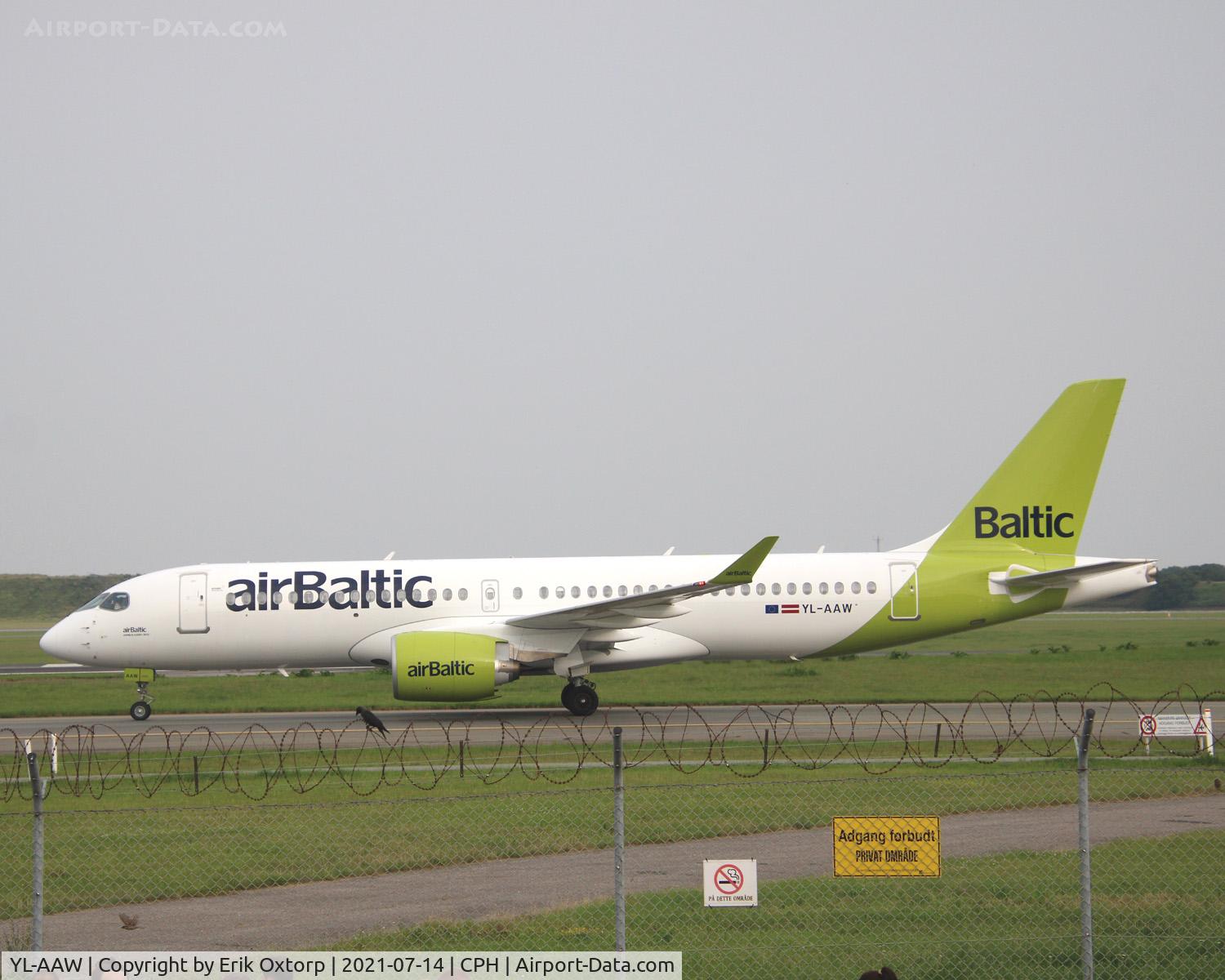 YL-AAW, 2020 Airbus A220-300 C/N 55086, YL-AAW landed rw 04L