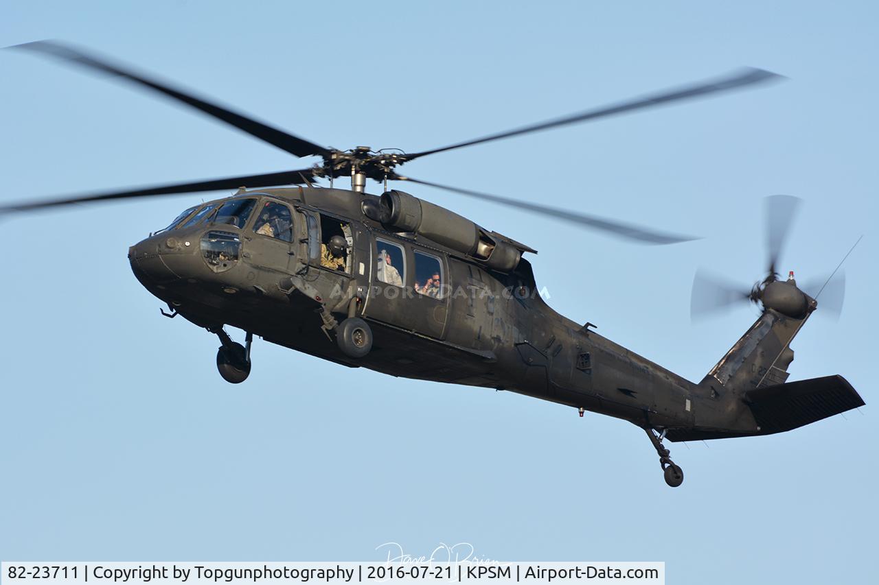 82-23711, 1983 Sikorsky UH-60A Black Hawk C/N 70534, GUARD294 lifting off from the Alpha taxing way