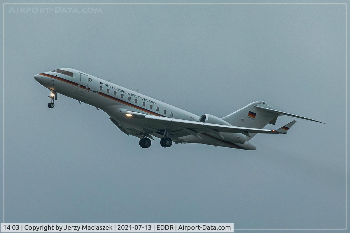 14 03, 2010 Bombardier BD-700-1A11 Global 5000 C/N 9411, Bombardier BD-700-1A11 Global 5000, c/n: 9411