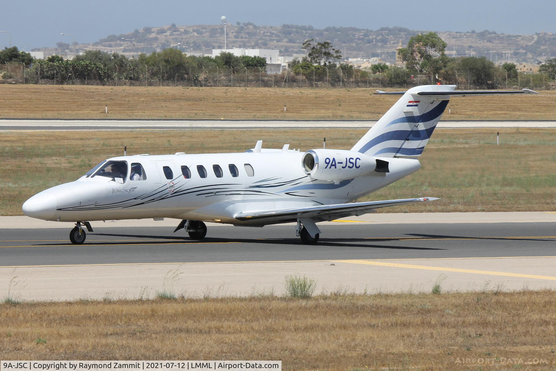9A-JSC, 2001 Cessna 525A CitationJet CJ2 C/N 525A-0049, Cessna 525A CitationJet CJ2 9A-JSC Junksky