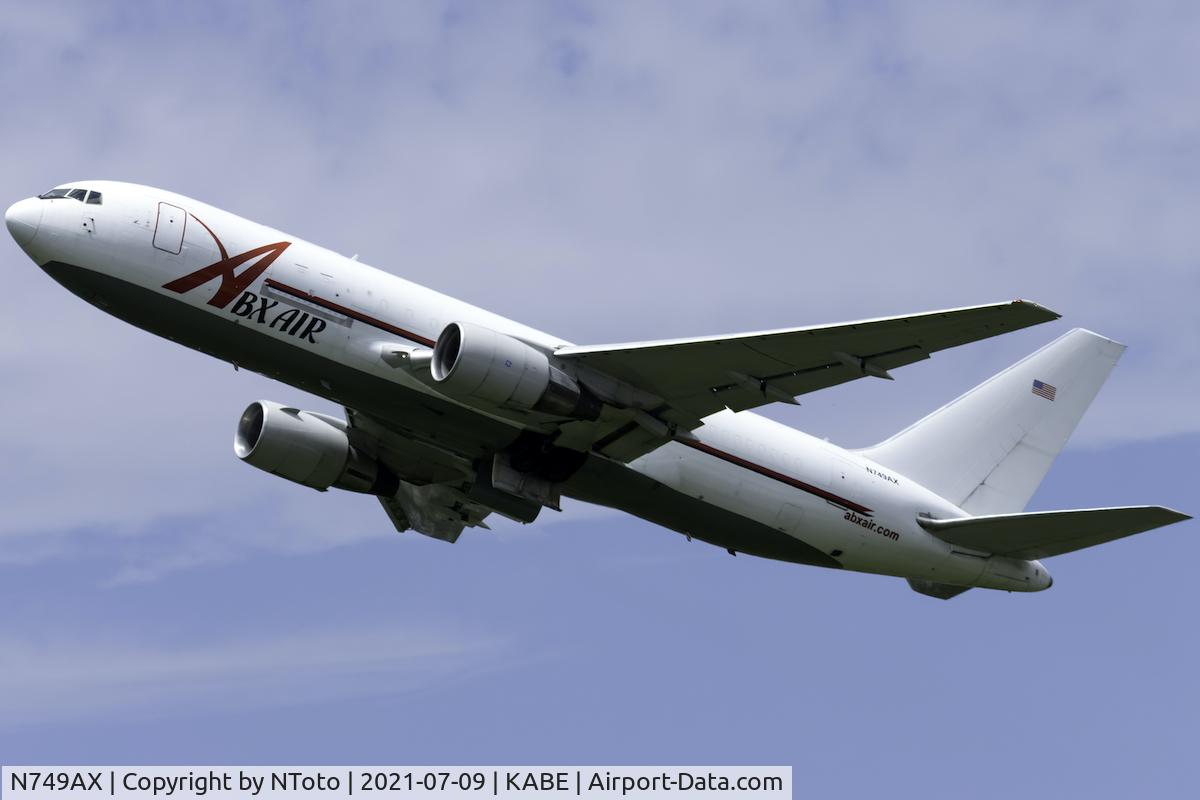 N749AX, 1984 Boeing 767-232(BDSF) C/N 22226, Plane