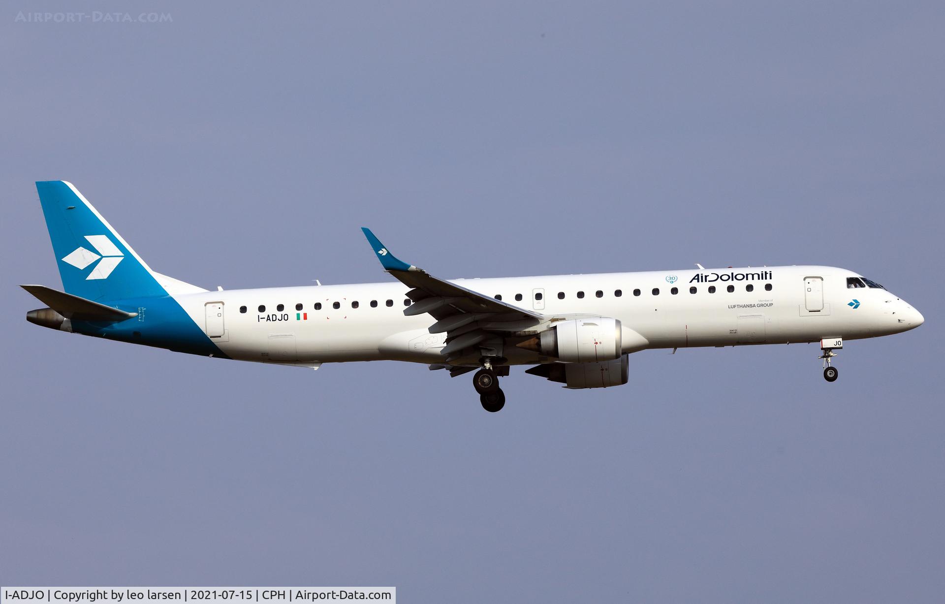 I-ADJO, 2009 Embraer 195LR (ERJ-190-200LR) C/N 19000280, Copenhagen 15.7.2021