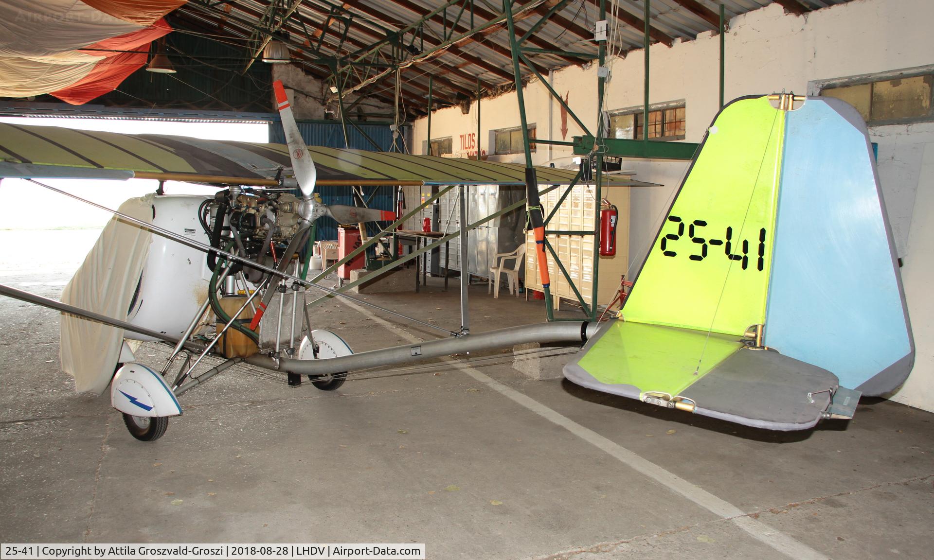 25-41, Ferrari Tucano V C/N 166-M, LHDV - Dunaújváros-Kisapostag Airport, Hungary