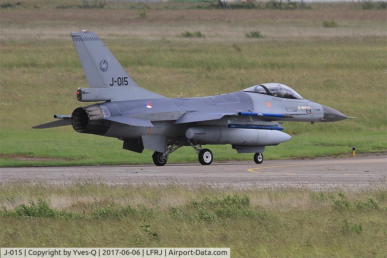 J-015, 1991 Fokker F-16A Fighting Falcon C/N 6D-171, Fokker F-16A Fighting Falcon, Taxiing to flight line, Landivisiau Naval Air Base (LFRJ) Tiger Meet 2017