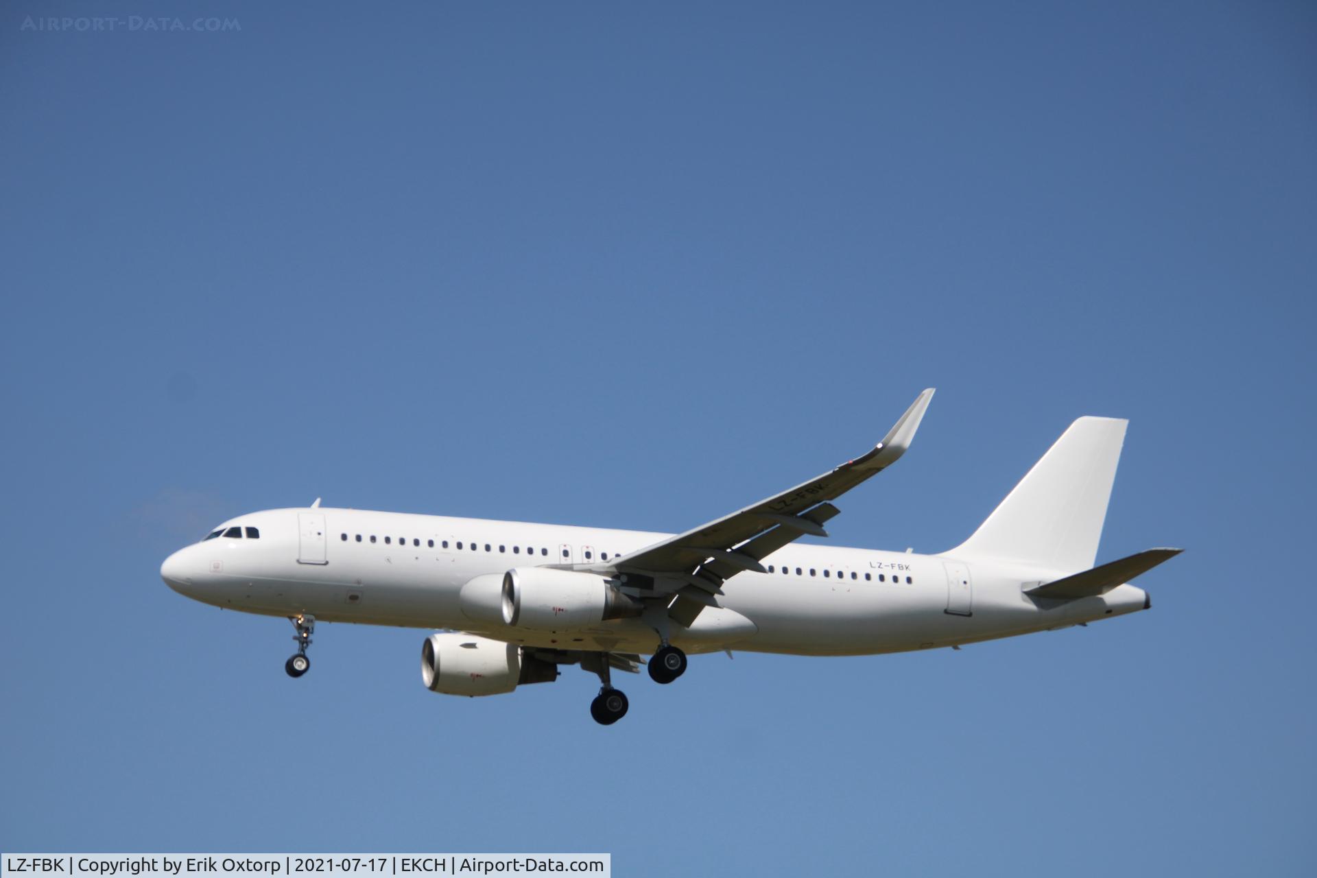 LZ-FBK, 2016 Airbus A320-214 C/N 7345, LZ-FBK landing rw 22L