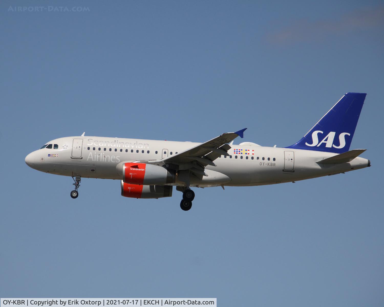 OY-KBR, 2007 Airbus A319-132 C/N 3231, OY-KBR landing rw 22L