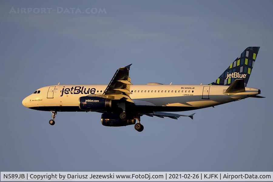 N589JB, 2004 Airbus A320-232 C/N 2215, Airbus A320-232 