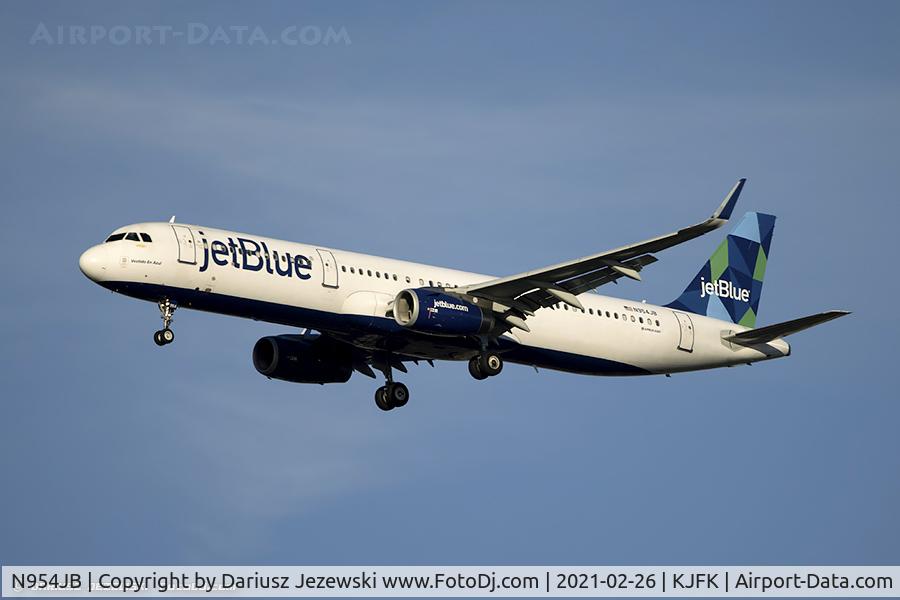N954JB, 2015 Airbus A321-231 C/N 6725, Airbus A321-231 