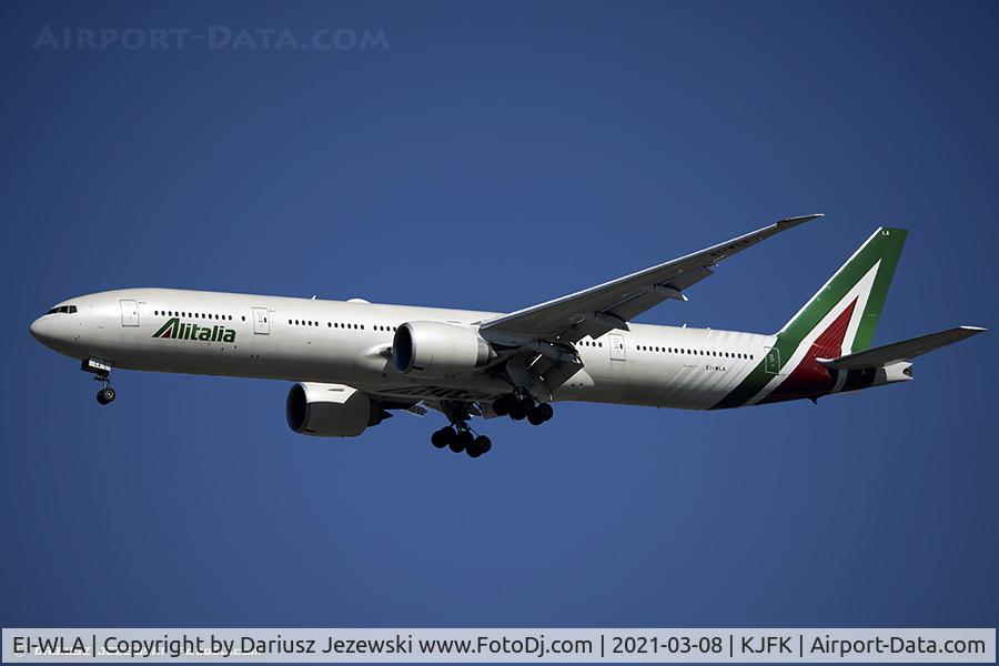 EI-WLA, 2009 Boeing 777-3Q8/ER C/N 35783, Boeing 777-3Q8/ER - Alitalia  C/N 35783, EI-WLA
