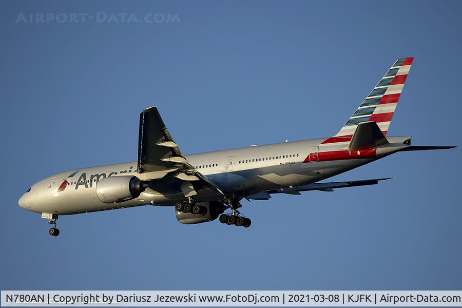 N780AN, 1999 Boeing 777-223 C/N 29956, Boeing 777-223/ER - American Airlines  C/N 29956, N780AN