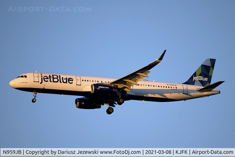 N959JB, 2015 Airbus A321-231 C/N 6903, Airbus A321-231 