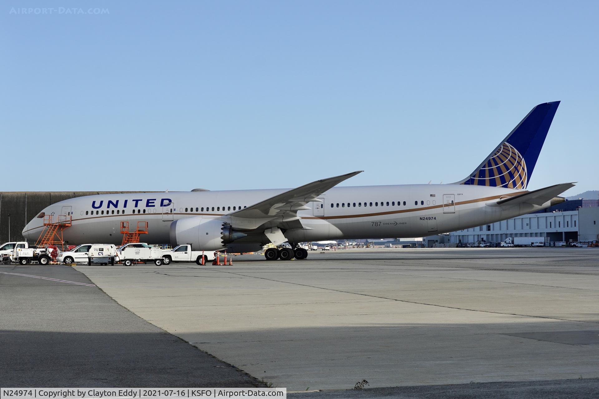 N24974, 2018 Boeing 787-9 Dreamliner Dreamliner C/N 40942, SFO 2021.