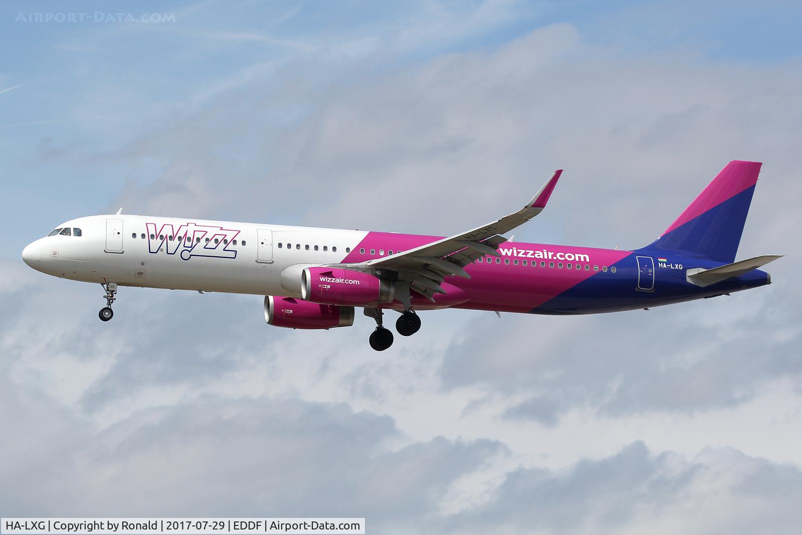 HA-LXG, 2016 Airbus A321-231 C/N 7182, at fra
