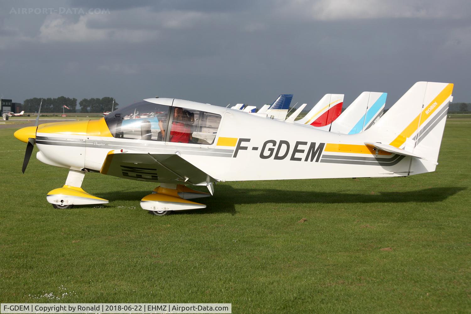 F-GDEM, 1982 Robin DR-400-140B Major C/N 1563, at ehmz
