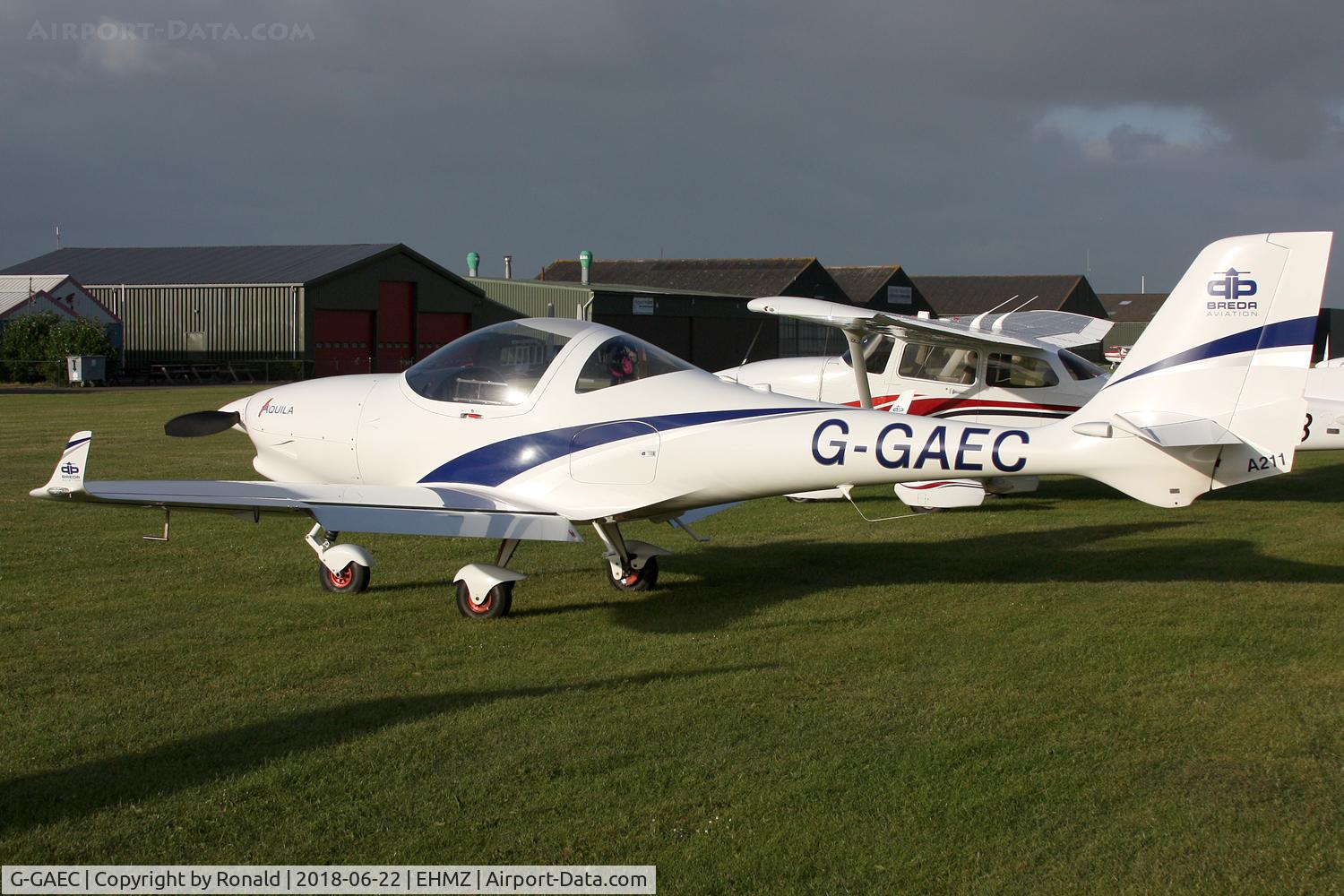 G-GAEC, 2014 Aquila A211 C/N AT01-100A-312, at ehmz