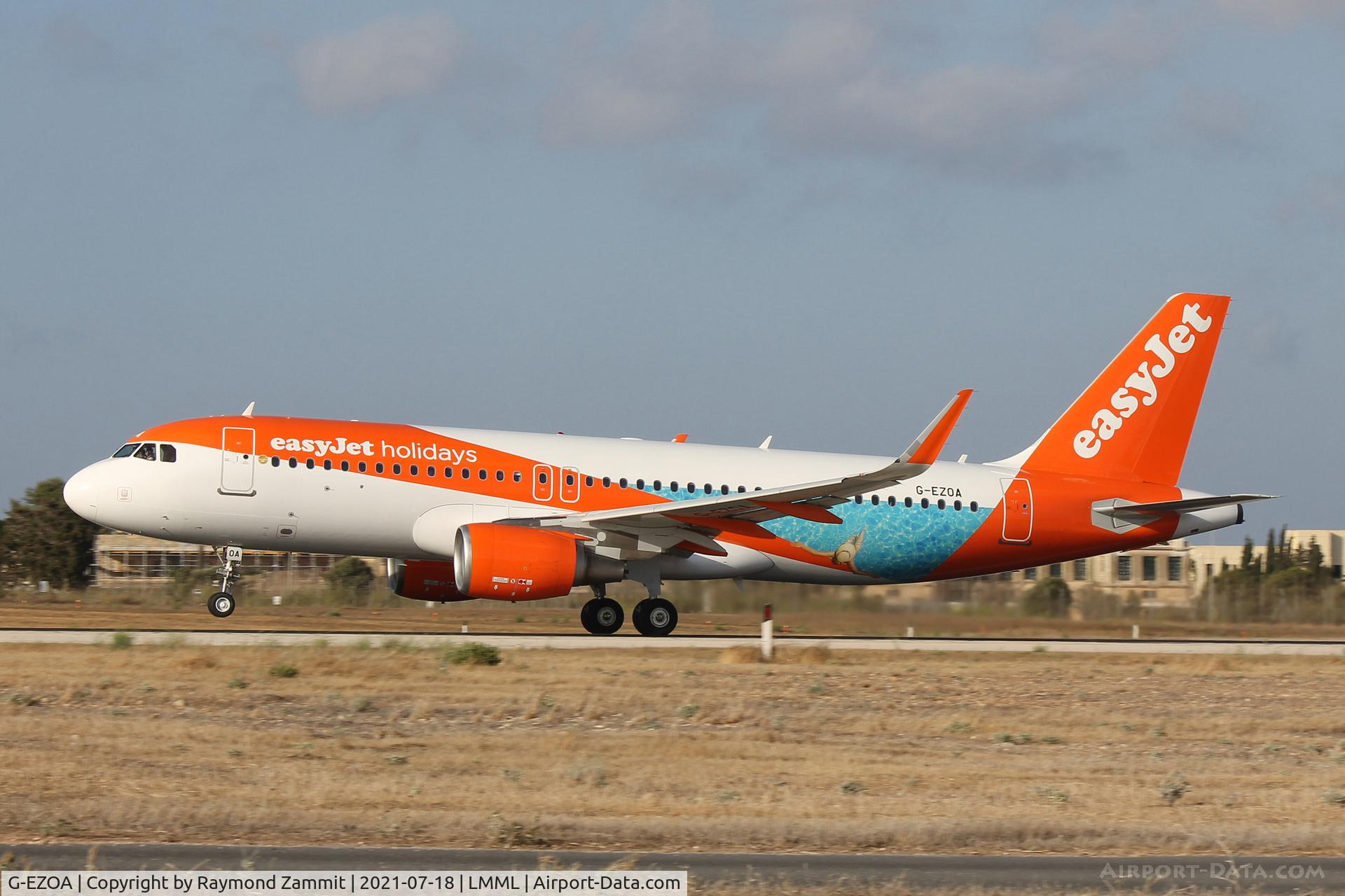 G-EZOA, 2014 Airbus A320-214 C/N 6412, A320 G-EZOA Easyjet