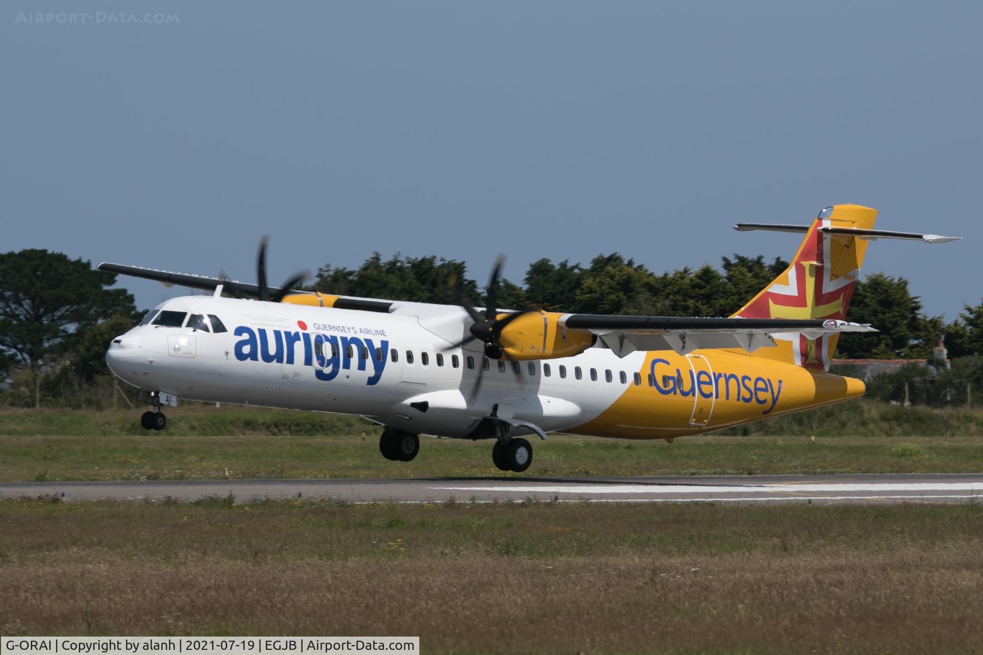 G-ORAI, 2019 ATR 72-212A C/N 1599, About to touch down on 27 at Guernsey