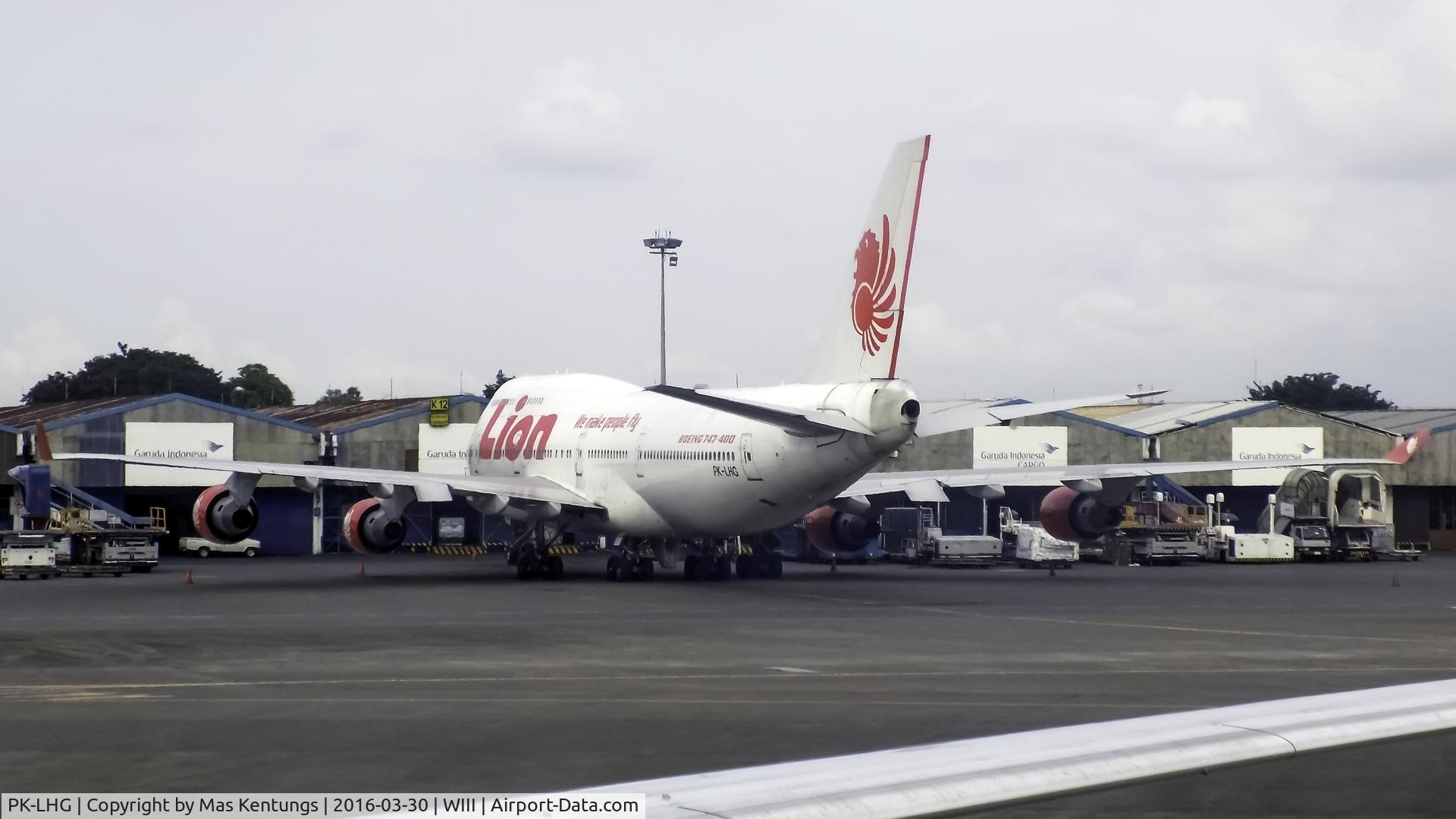 PK-LHG, 1989 Boeing 747-412 C/N 24065, This photo were taken at Cengkareng