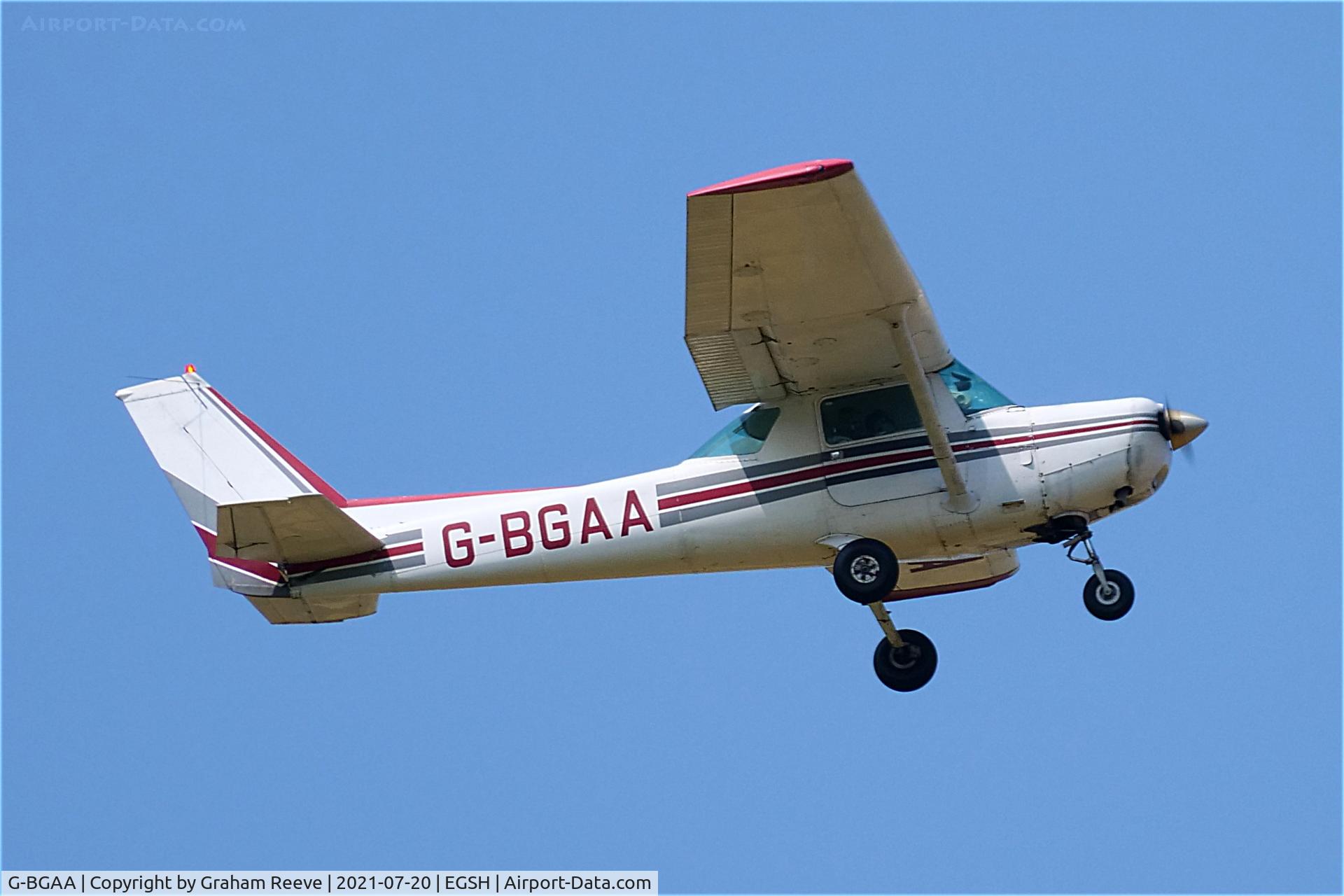 G-BGAA, 1978 Cessna 152 C/N 152-81894, Departing from Norwich.