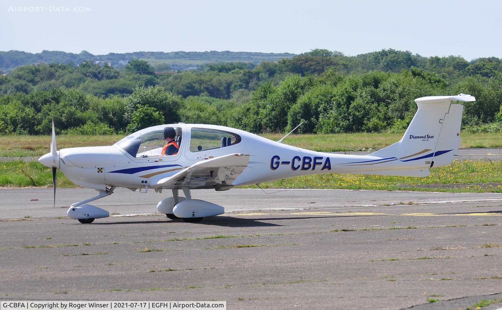G-CBFA, 2001 Diamond DA-40 Diamond Star C/N 40.063, Visiting Diamond Star.