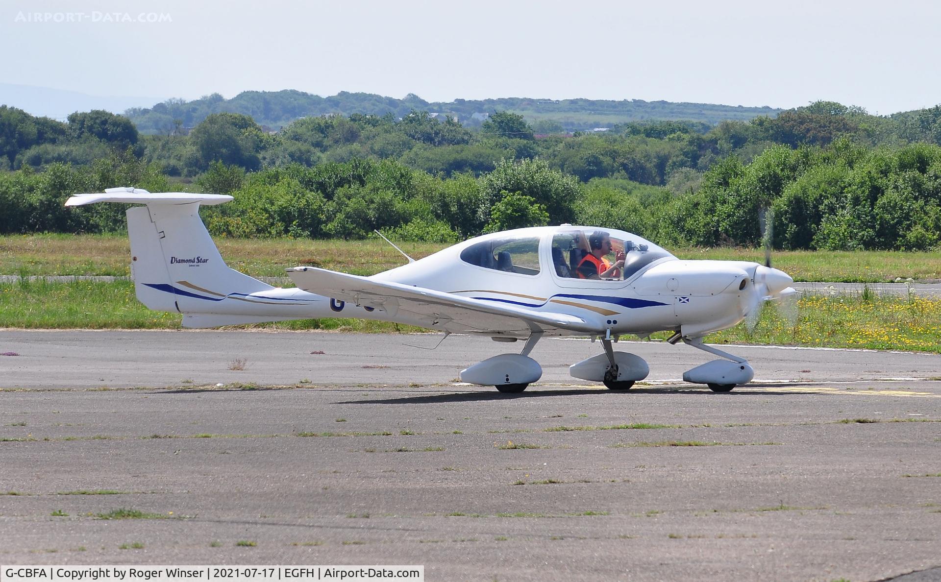 G-CBFA, 2001 Diamond DA-40 Diamond Star C/N 40.063, Visiting Diamond Star.