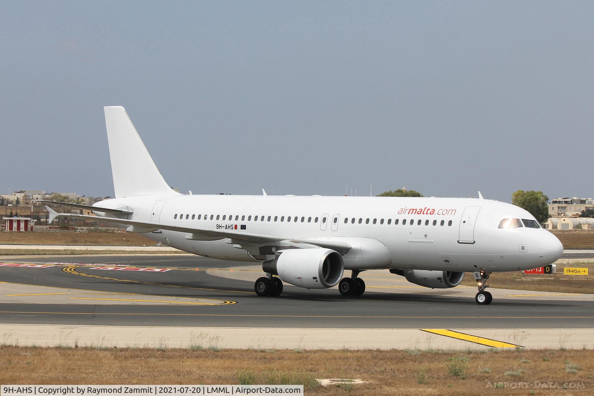 9H-AHS, 2012 Airbus A320-214 C/N 5086, A320 9H-AHS Air Malta