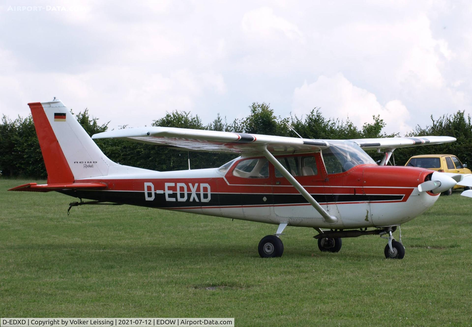 D-EDXD, 1970 Reims FR172G Reims Rocket C/N FR17200211, parking