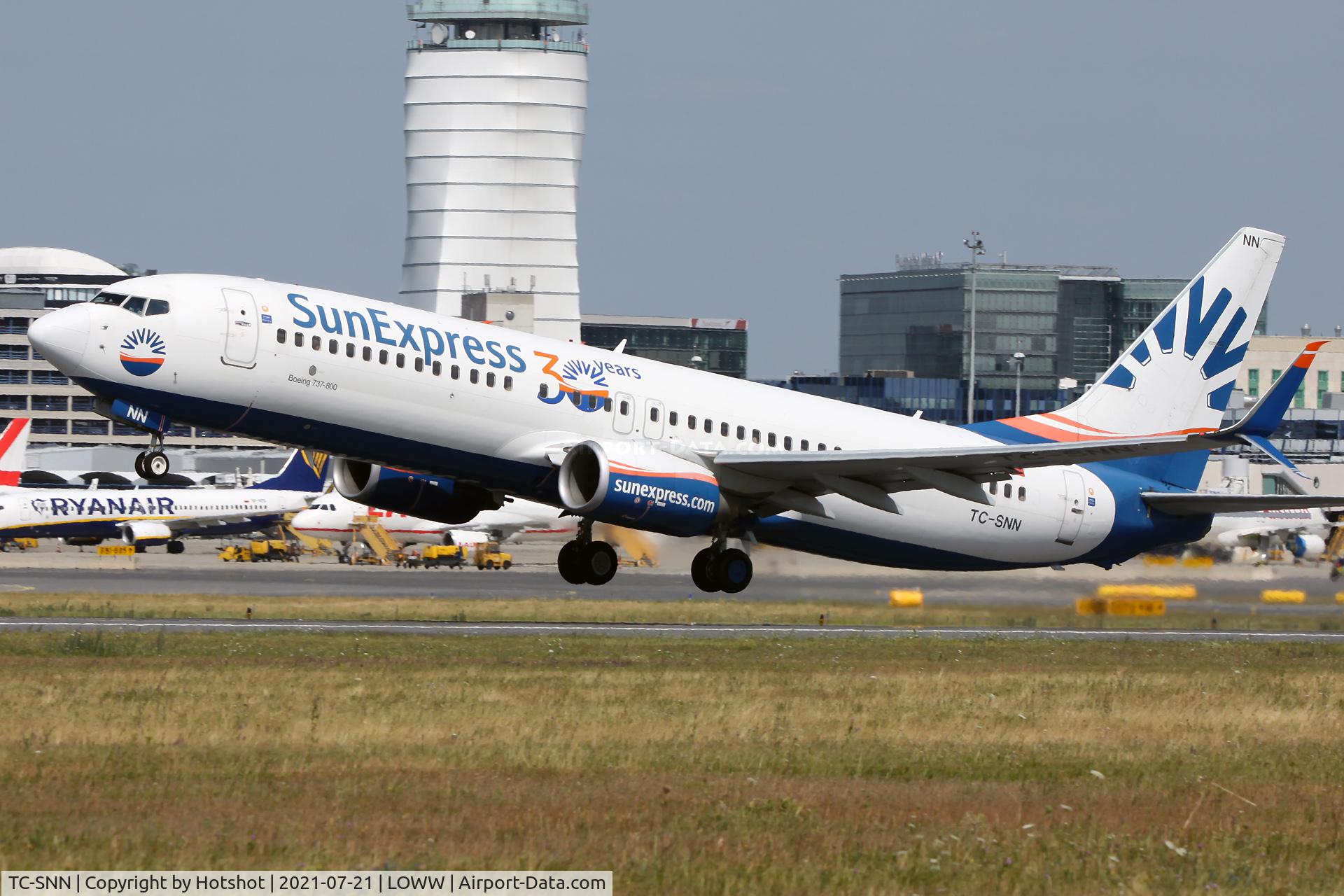 TC-SNN, 2010 Boeing 737-8HC C/N 40775, Departing from runway 29