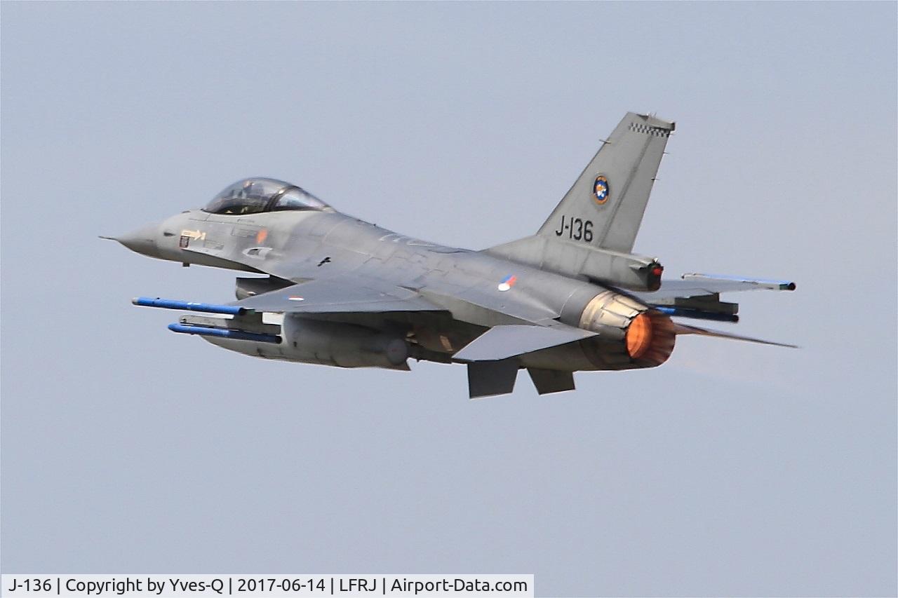 J-136, Fokker F-16AM Fighting Falcon C/N 6D-126, Fokker F-16AM Fighting Falcon, Climbing from rwy 08, Landivisiau Naval Air Base (LFRJ) Tiger Meet 2017