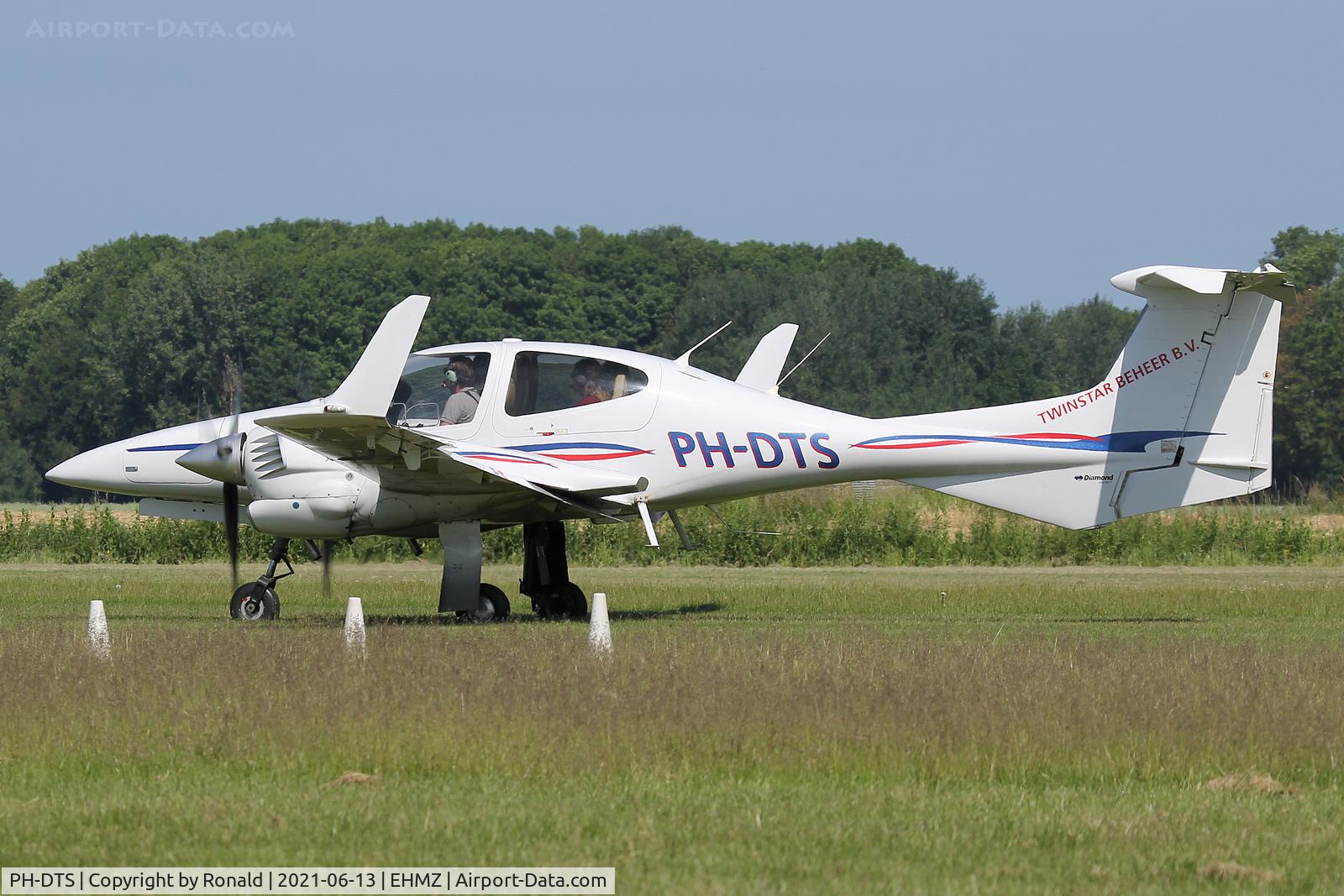 PH-DTS, 2007 Diamond DA-42 Twin Star C/N 42.204, at ehmz