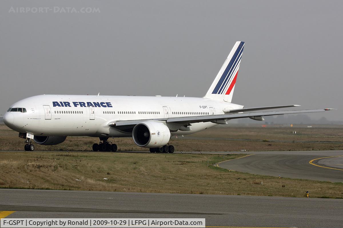 F-GSPT, 2002 Boeing 777-228/ER C/N 32308, at cdg
