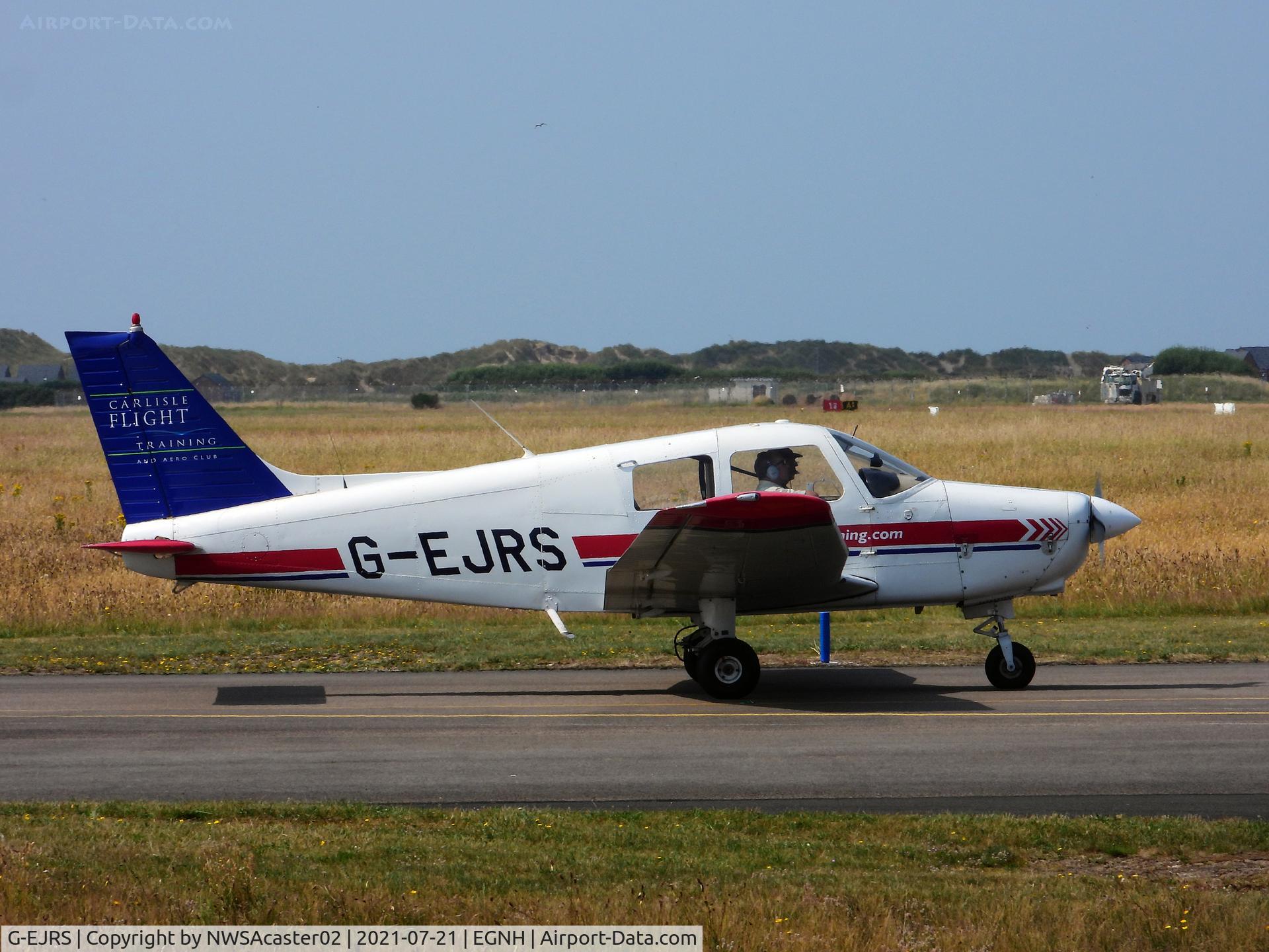 G-EJRS, 1989 Piper PA-28-161 Cadet C/N 2841115, Taxying back too the apron
