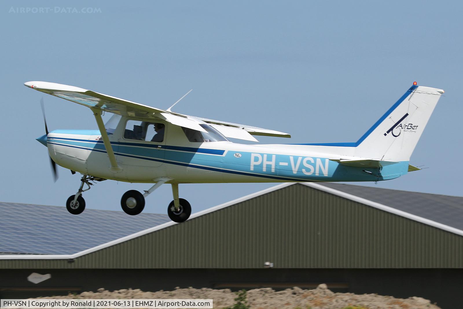 PH-VSN, Reims F152 C/N 1714, at ehmz