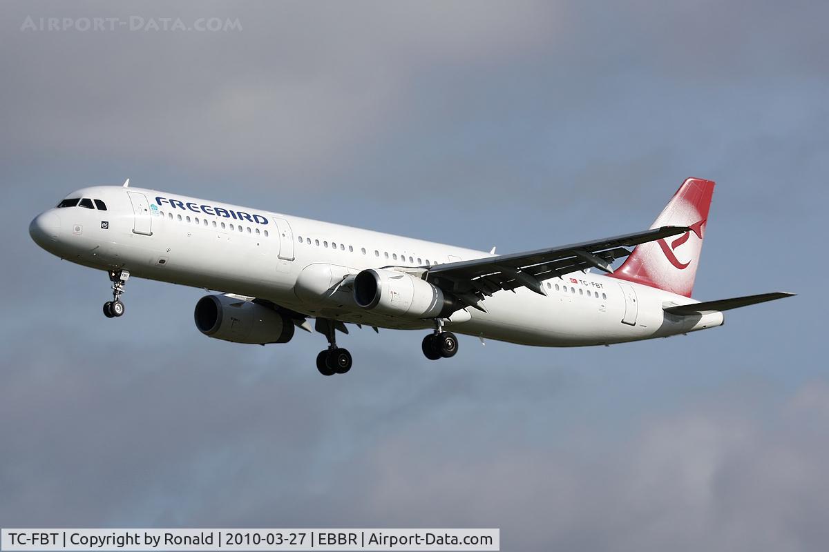 TC-FBT, 1998 Airbus A321-131 C/N 855, at bru