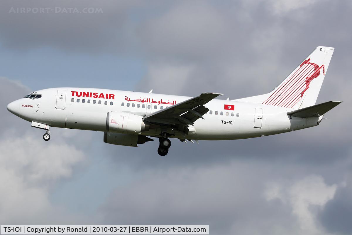 TS-IOI, 1994 Boeing 737-5H3 C/N 27257, at bru