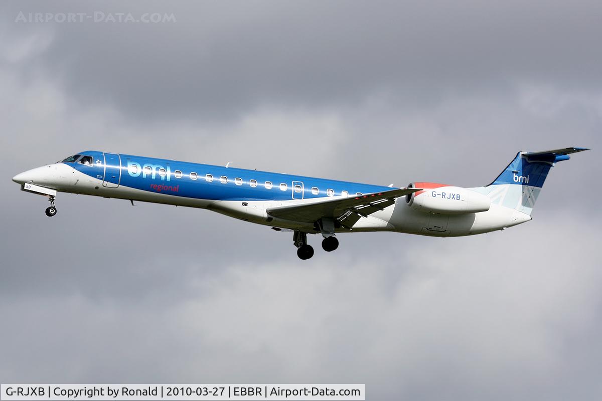 G-RJXB, 1999 Embraer EMB-145EP (ERJ-145EP) C/N 145142, at bru
